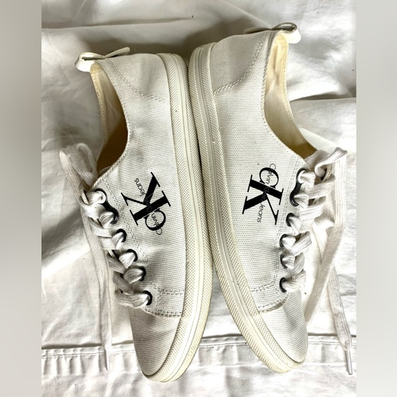 CALVIN KLIEN - Picture 4 of 12